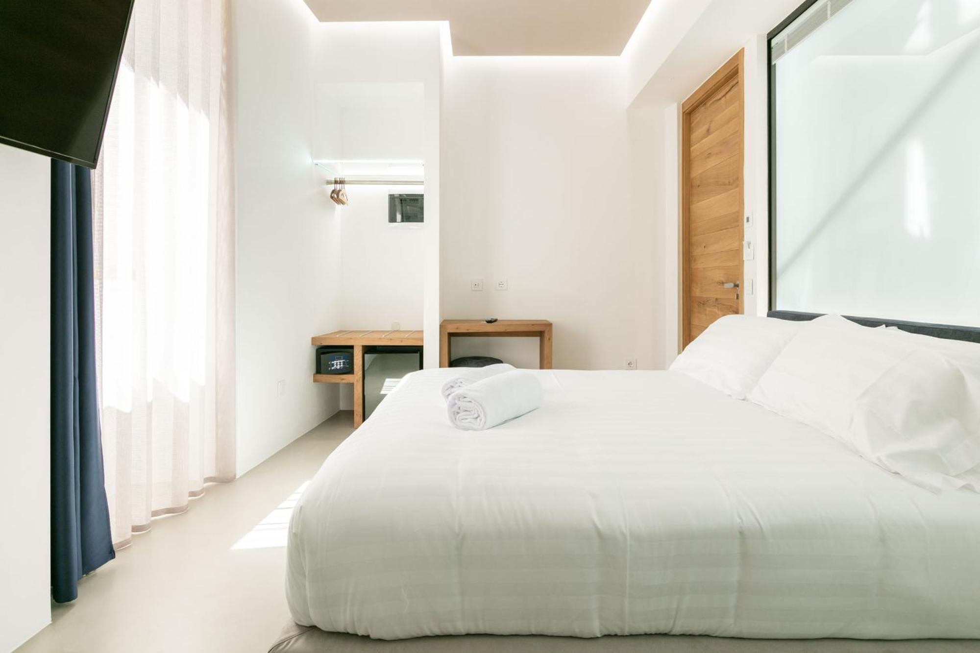Domus Cavour Rooms&Suites Tirano Quarto foto