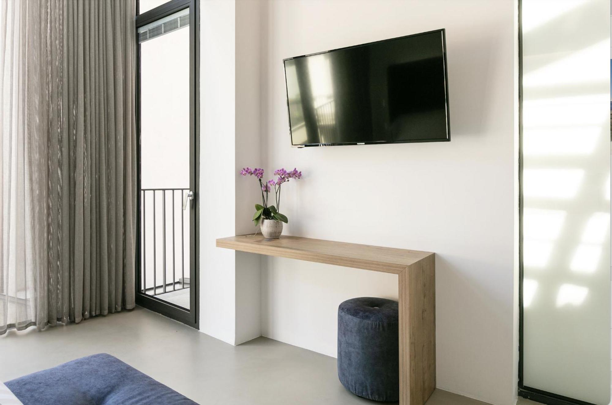 Domus Cavour Rooms&Suites Tirano Quarto foto
